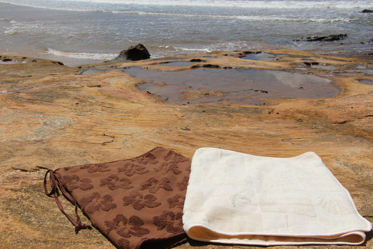 CALA COLLECTIVE
Isla Wrap Towel Skirt