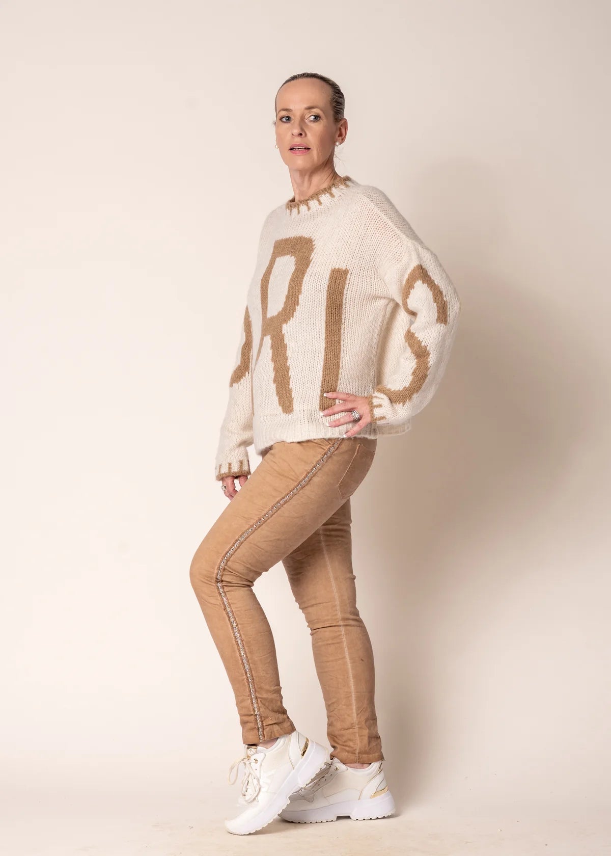 Imagine Usha Pants in Milk Chocolate