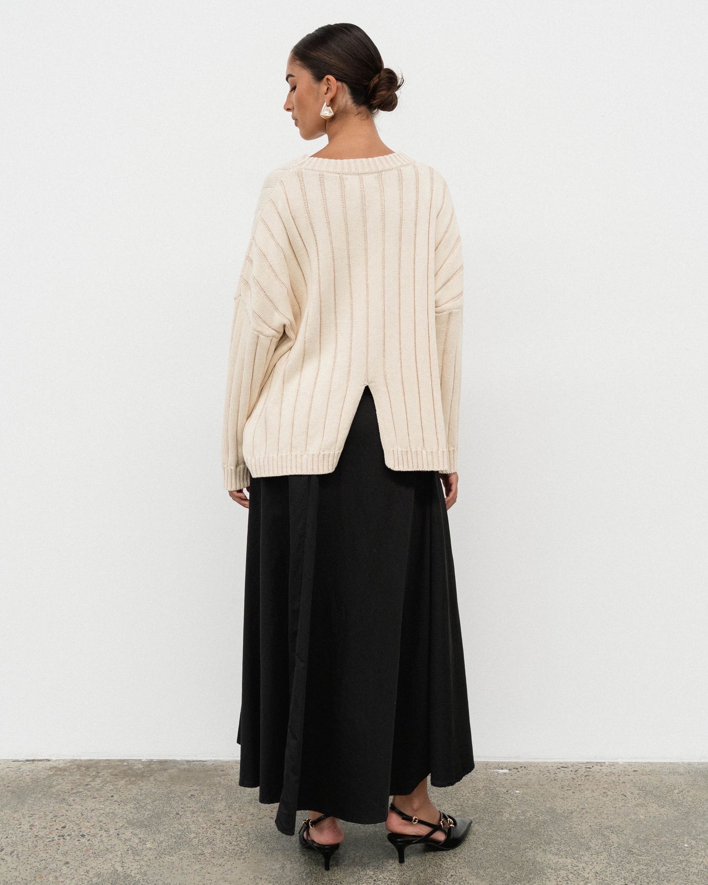 White Closet Ribbed Knit Cream