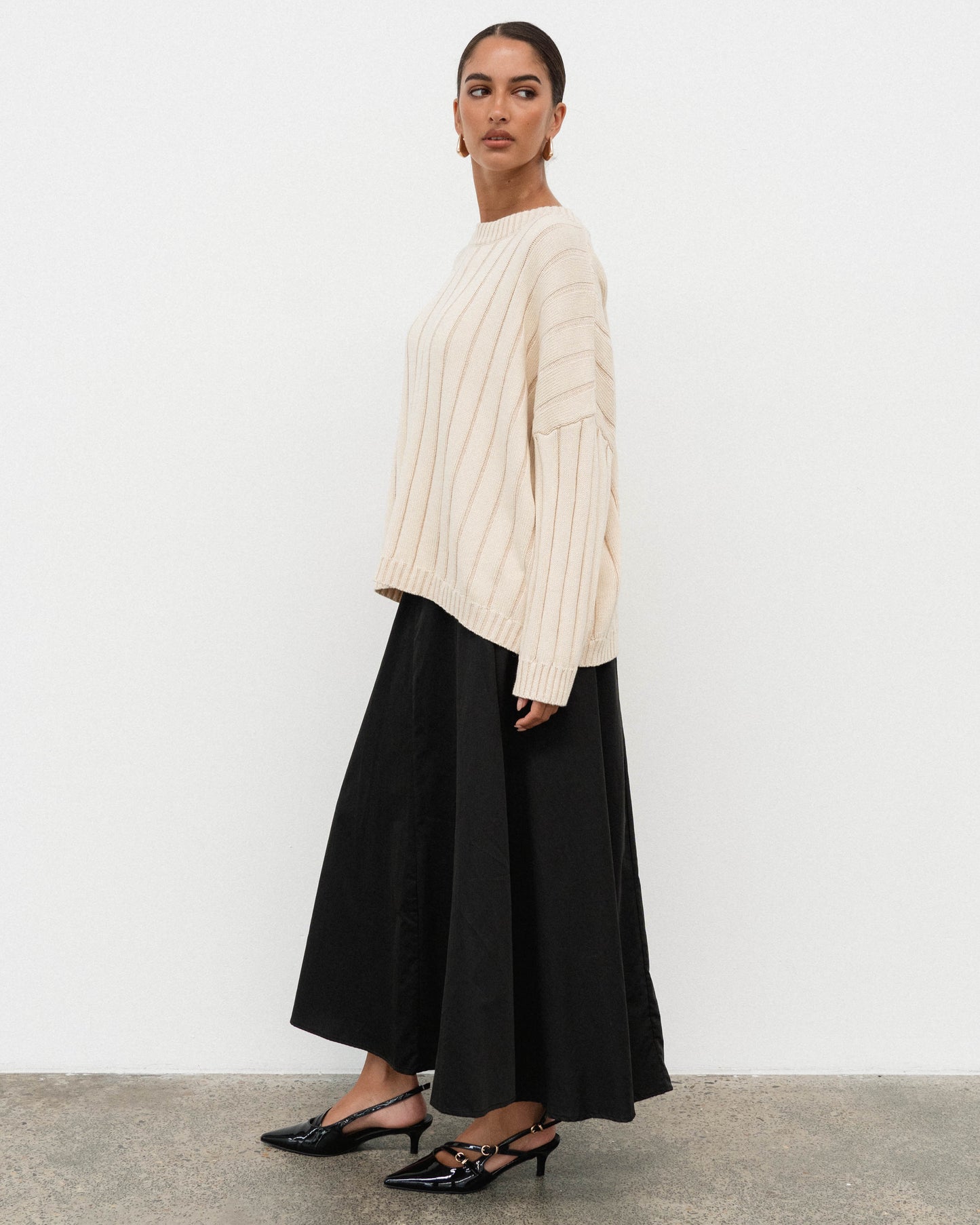 White Closet Ribbed Knit Cream