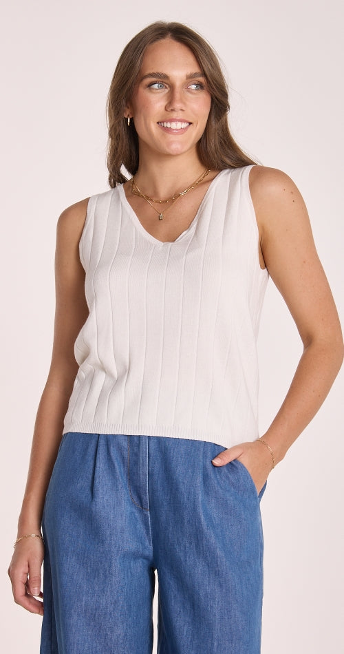 Feather and Noise Mae V Neck Tan - White