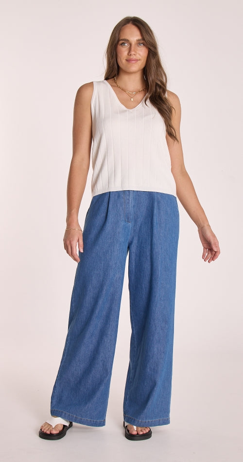 Feather and Noise Mae V Neck Tan - White