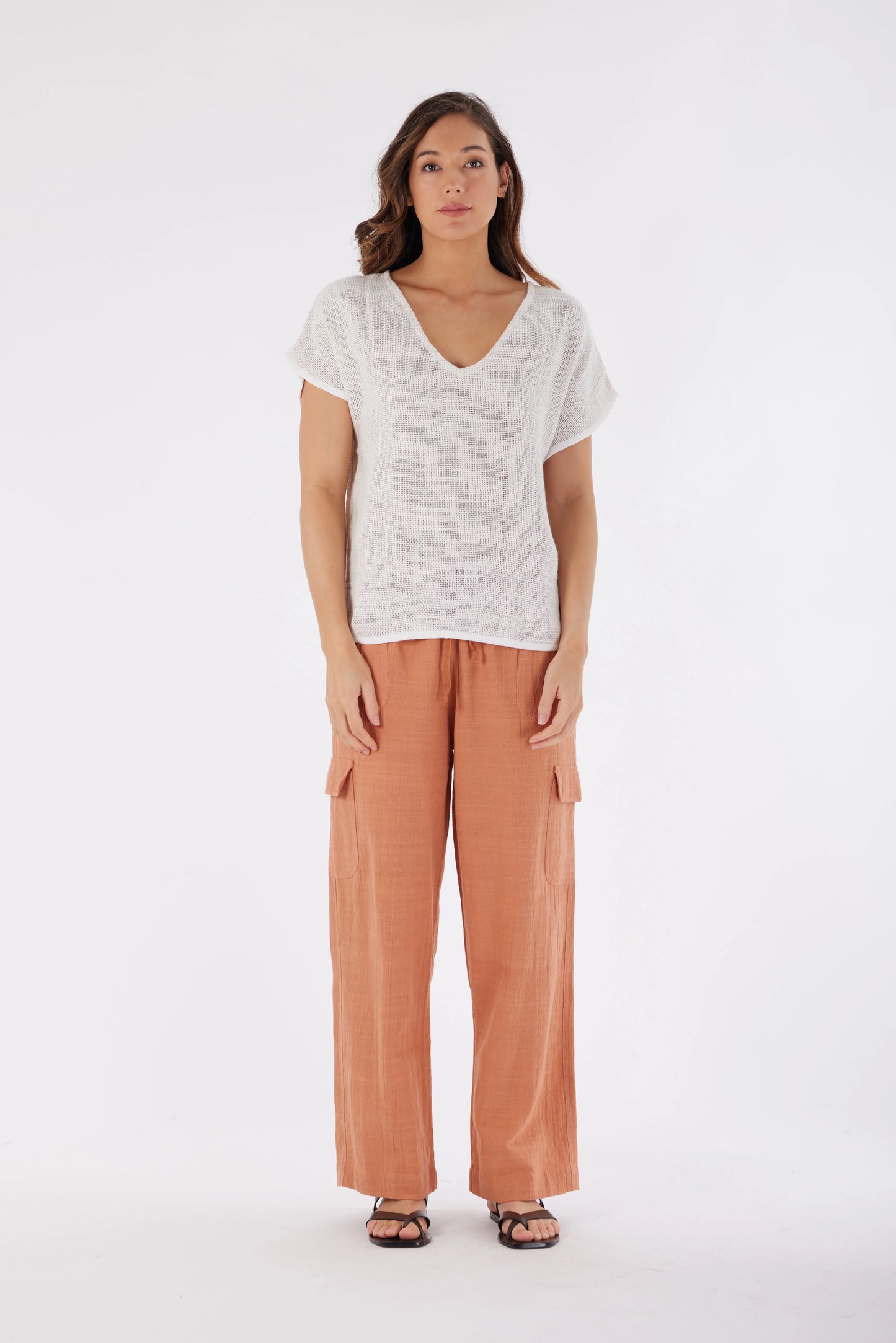 Carbon Paris Hessian V Neck (Natural White)