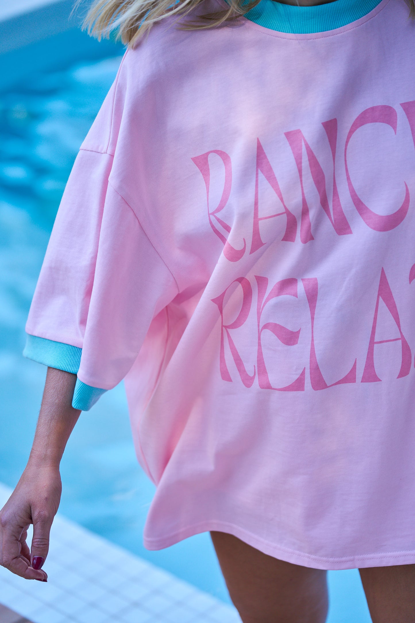 (Pre Order) Hibiscus Hotel Rancho Relaxo Oversized Tee (Pink & Mint)